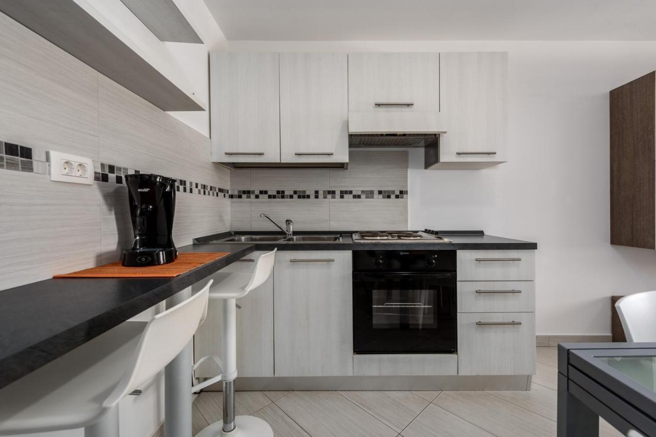 Apartments Dante 乌马格 外观 照片